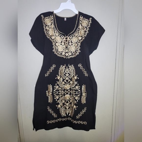 Mexican Elegant Black and Gold Embroidered Midi Dress - Picture 8 of 15